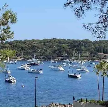 Cap D Contemporaine Pied Dans L Eau 앙티브