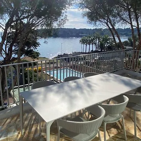 Cap D Contemporaine Pied Dans L Eau * 앙티브
